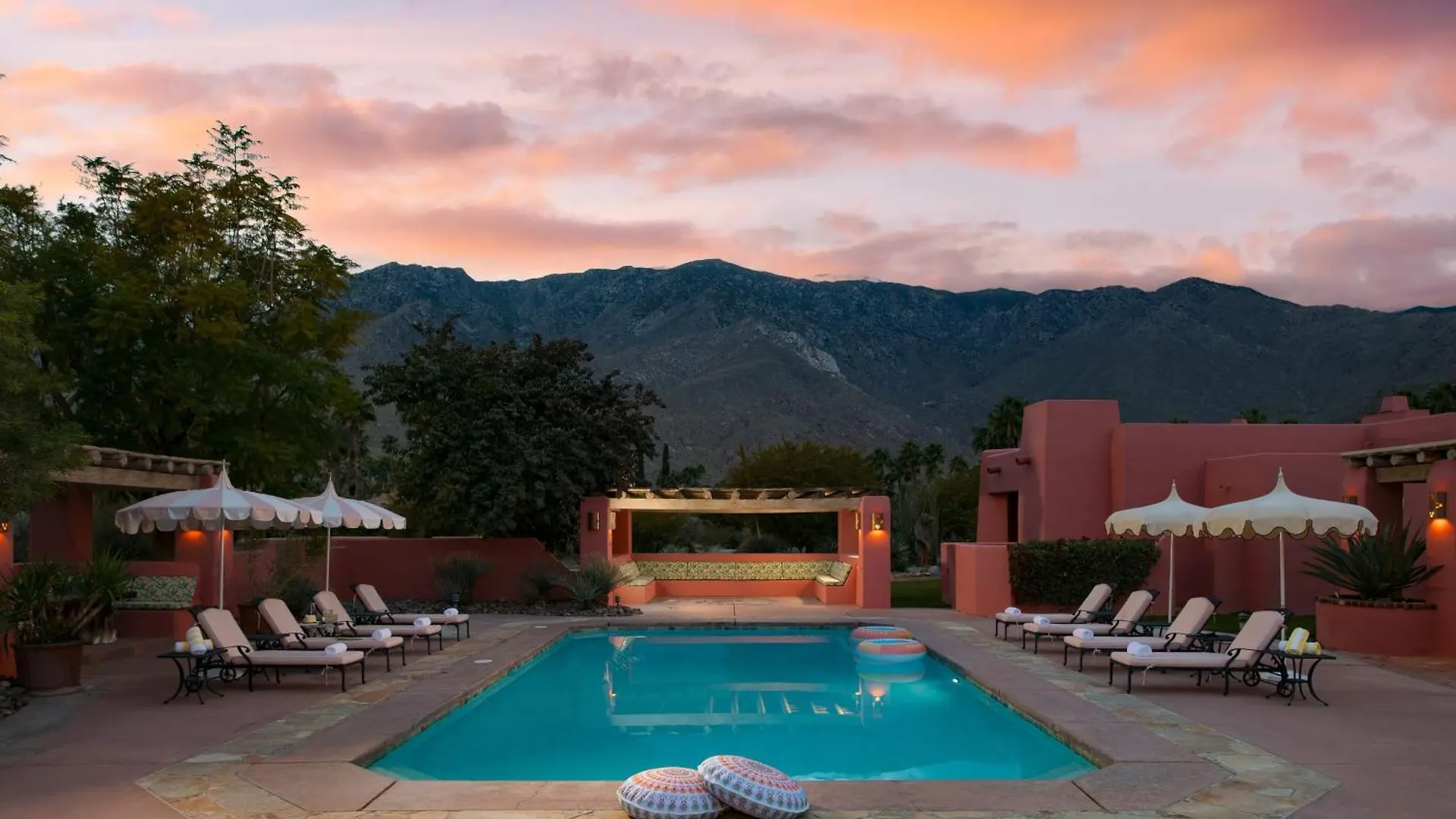 別荘 The Pond Estate By Avantstay Designer Compound W Multiple Pools Tennis View パーム・スプリングス