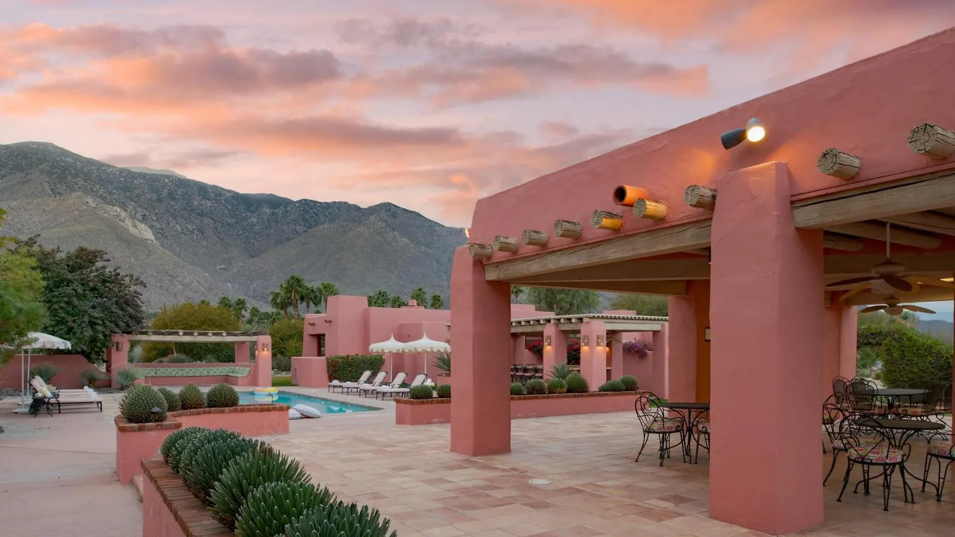 The Pond Estate By Avantstay Designer Compound W Multiple Pools Tennis View パーム・スプリングス
