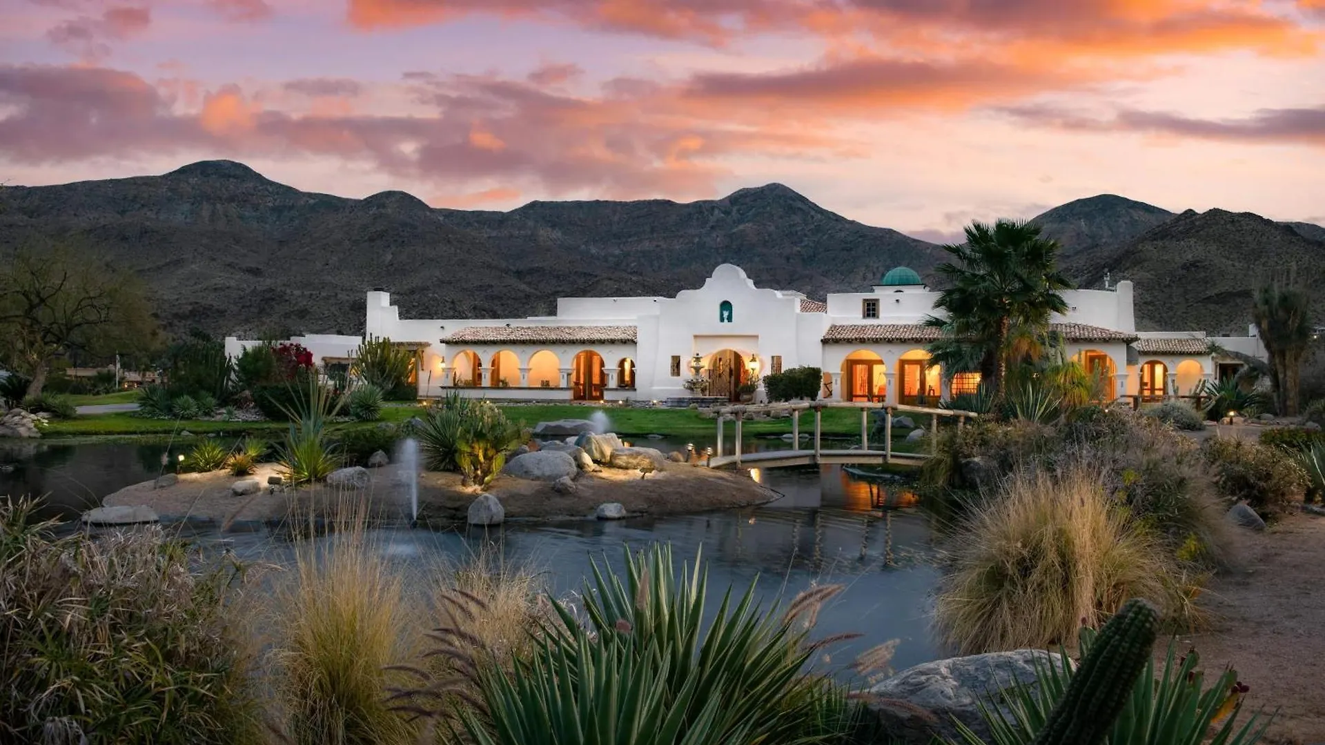 The Pond Estate By Avantstay Designer Compound W Multiple Pools Tennis View パーム・スプリングス